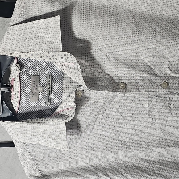Ted Baker Men's White Button-Up Shirt Size 7 - Picture 2 of 6